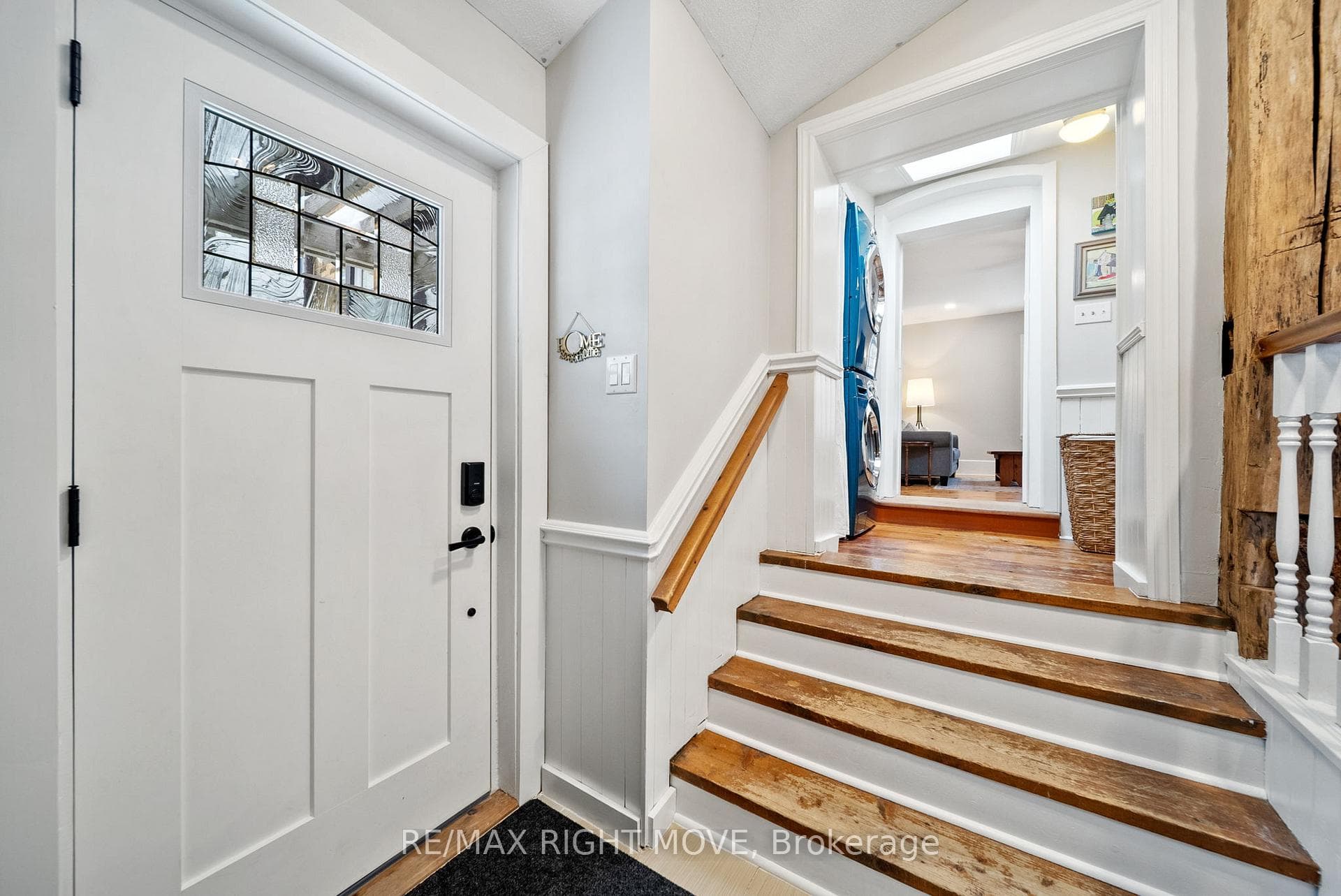 27 Durham St Street photo 2