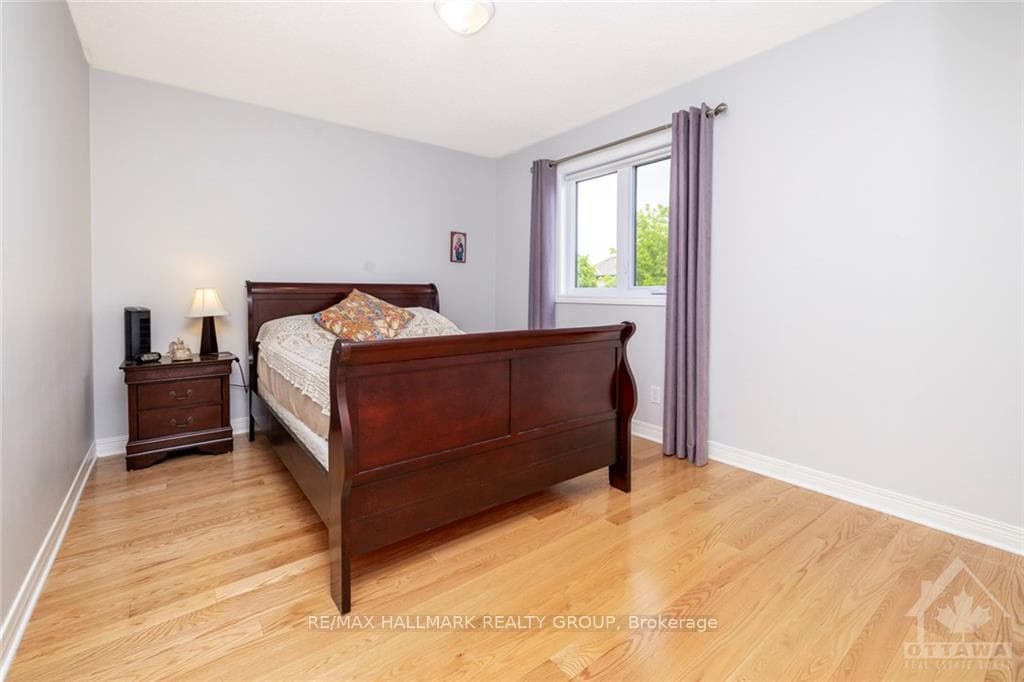 274 DEERCROFT Avenue photo 21