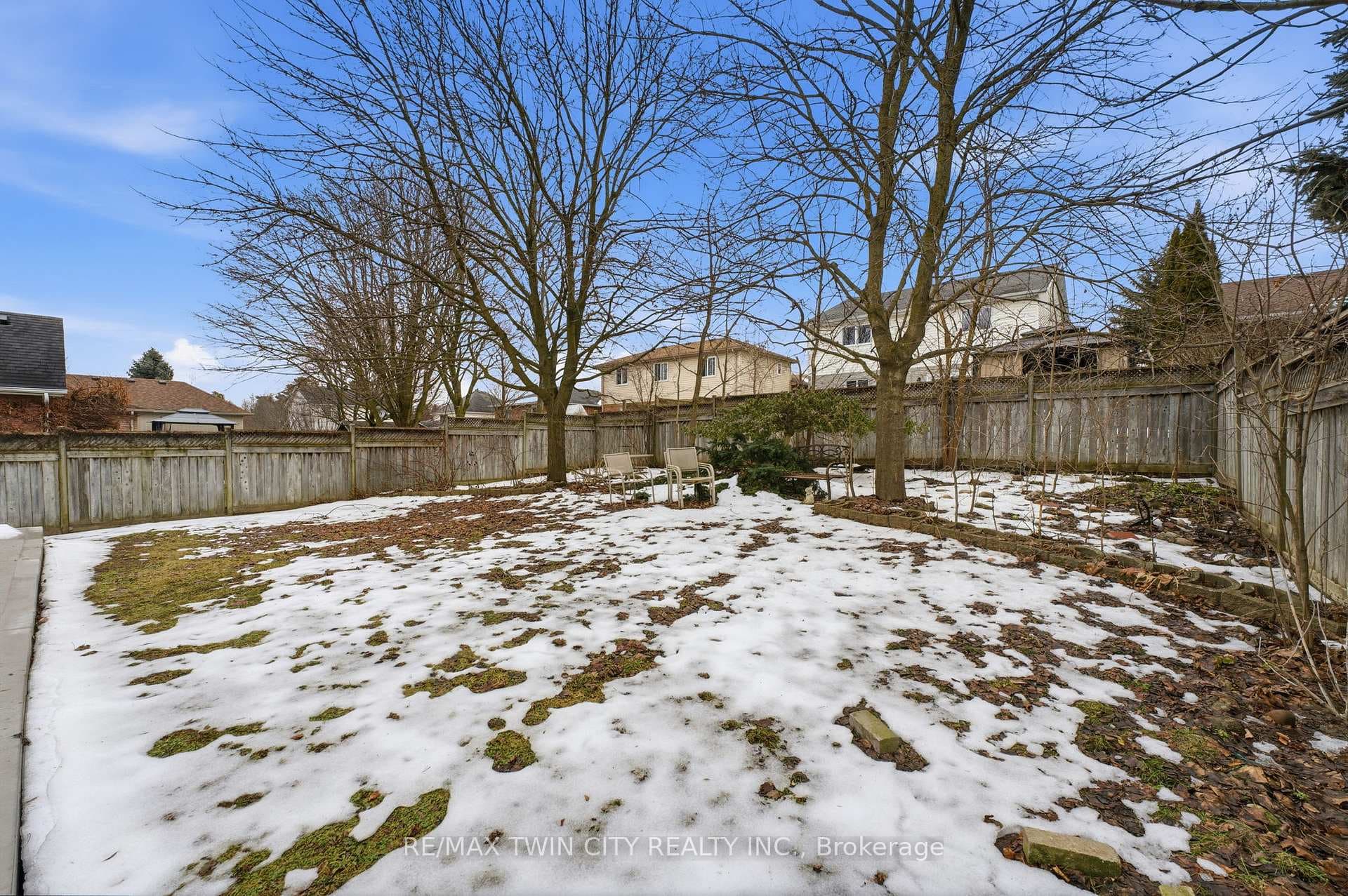 68 Fairlake Drive photo 26