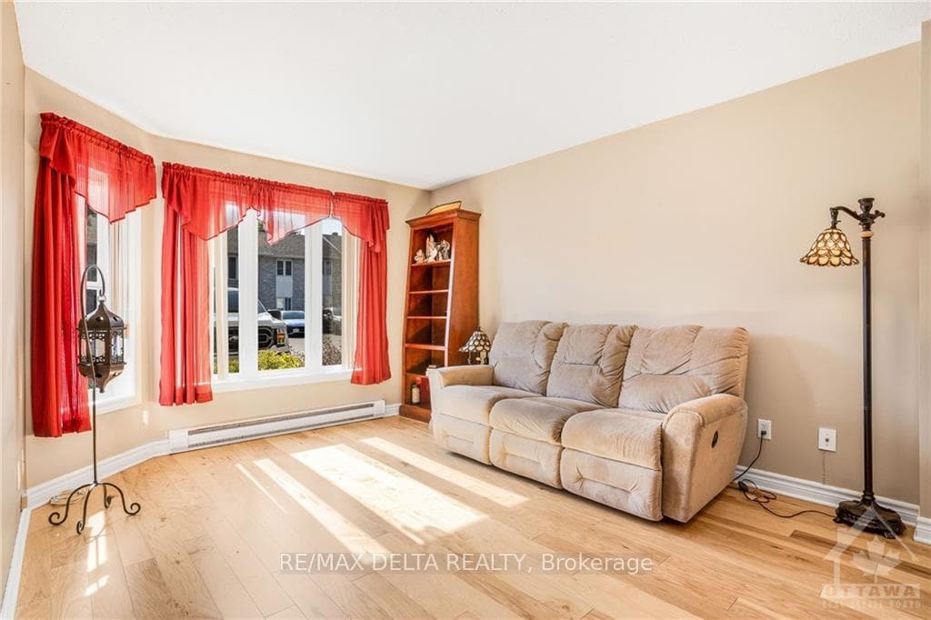 185 DU COMTE Street Unit 103A photo 5