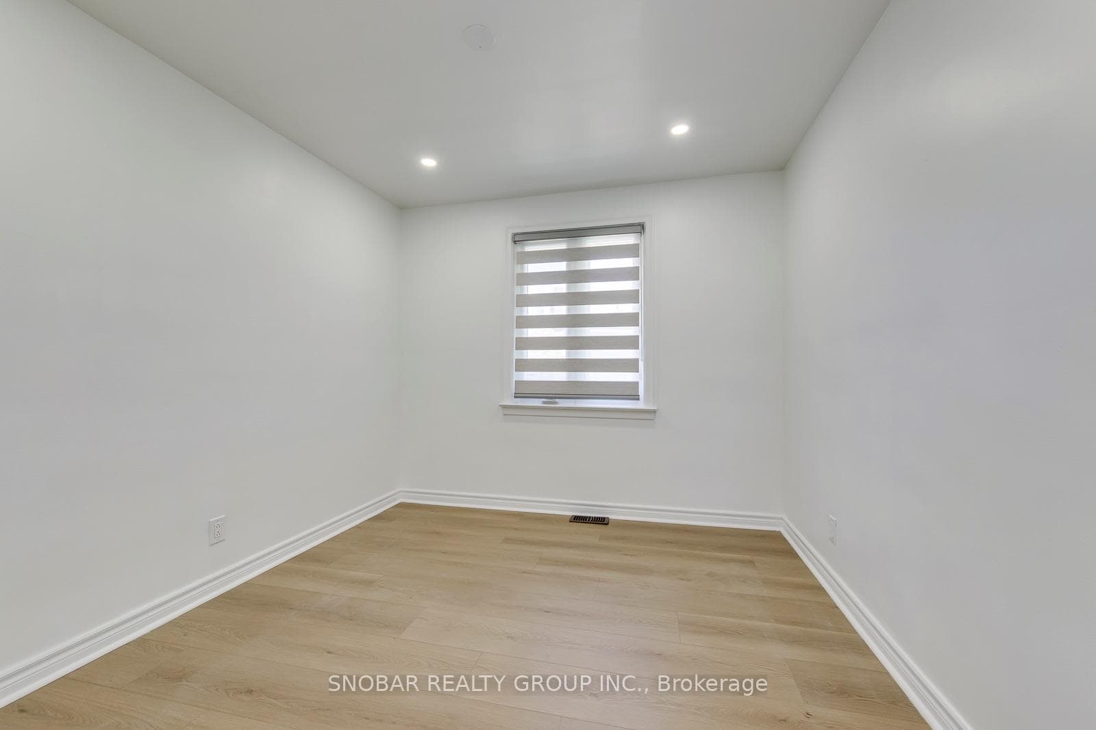99 Jeffcoat Drive photo 20