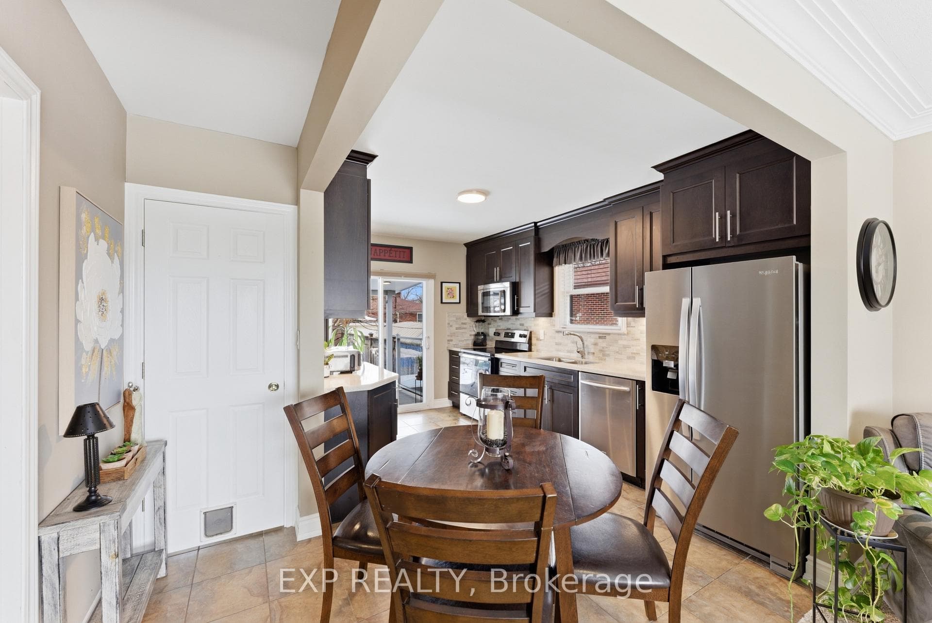 23 Chalmers Street photo 8