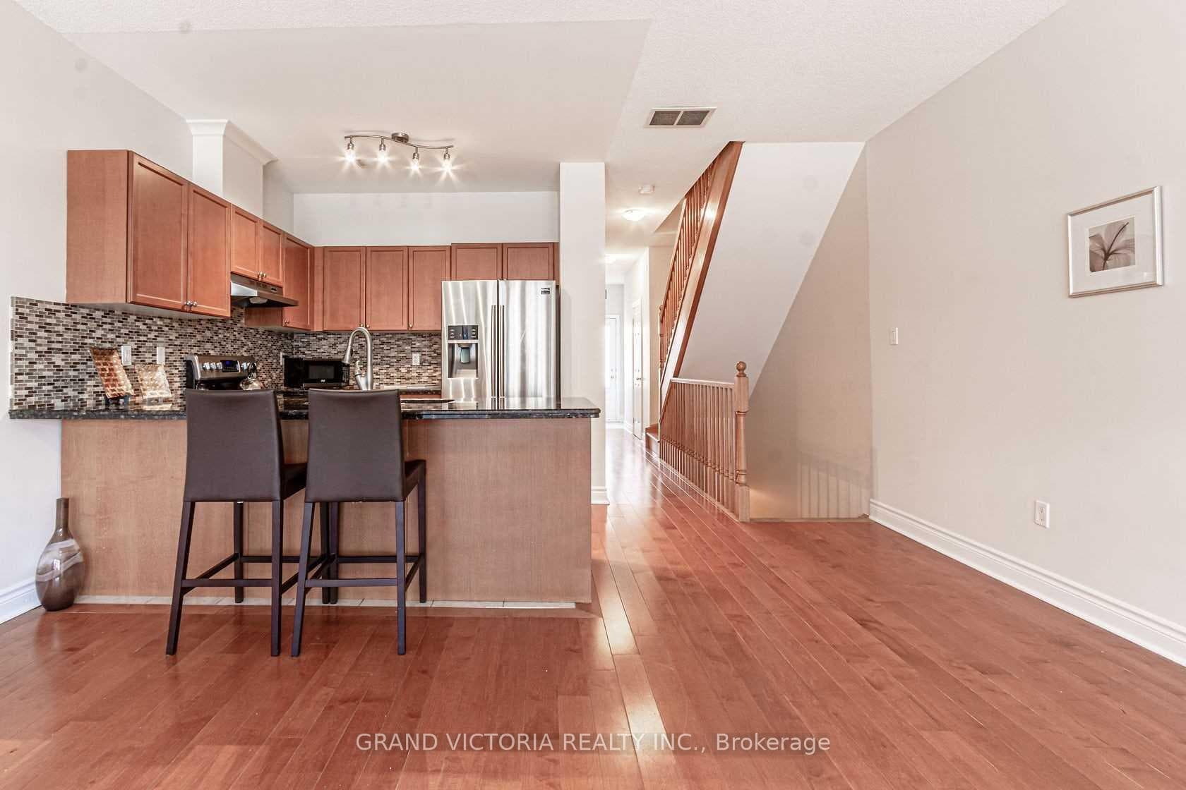 103 Brant Street Unit 2 photo 7