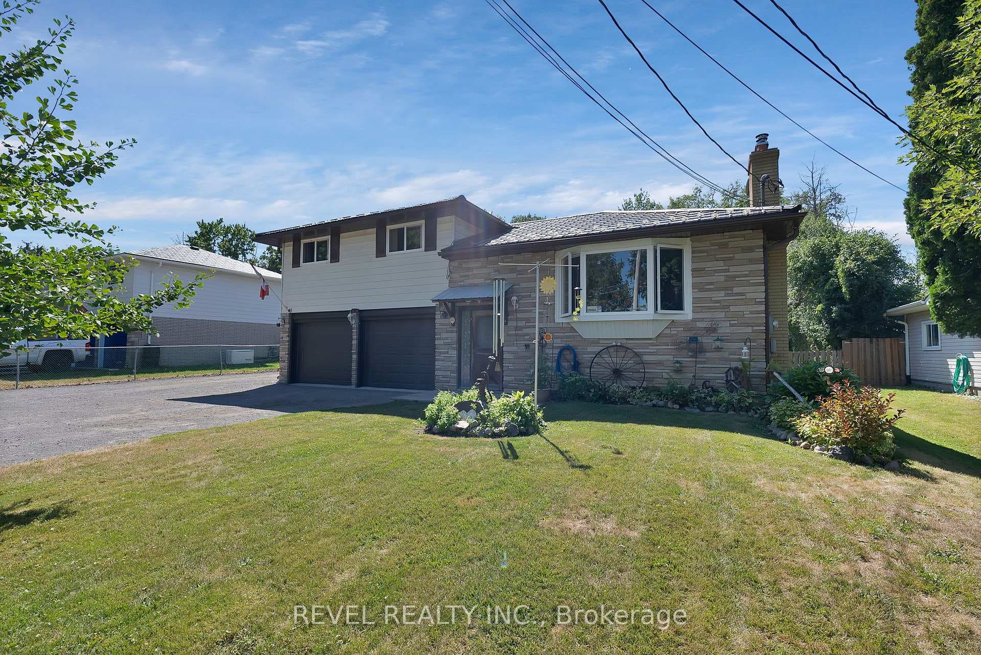 520 Duclos Point Road photo 5
