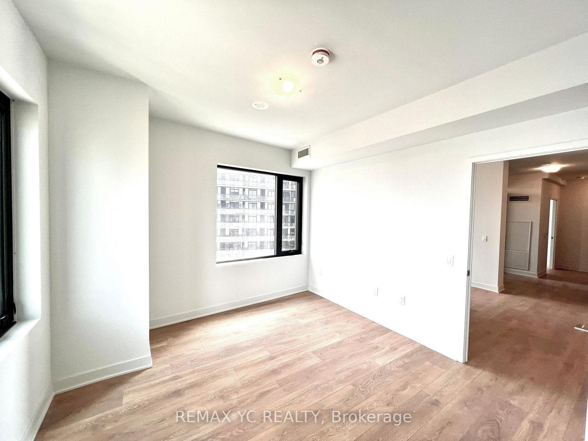 2920 Highway 7 Road Unit 1105 photo 10