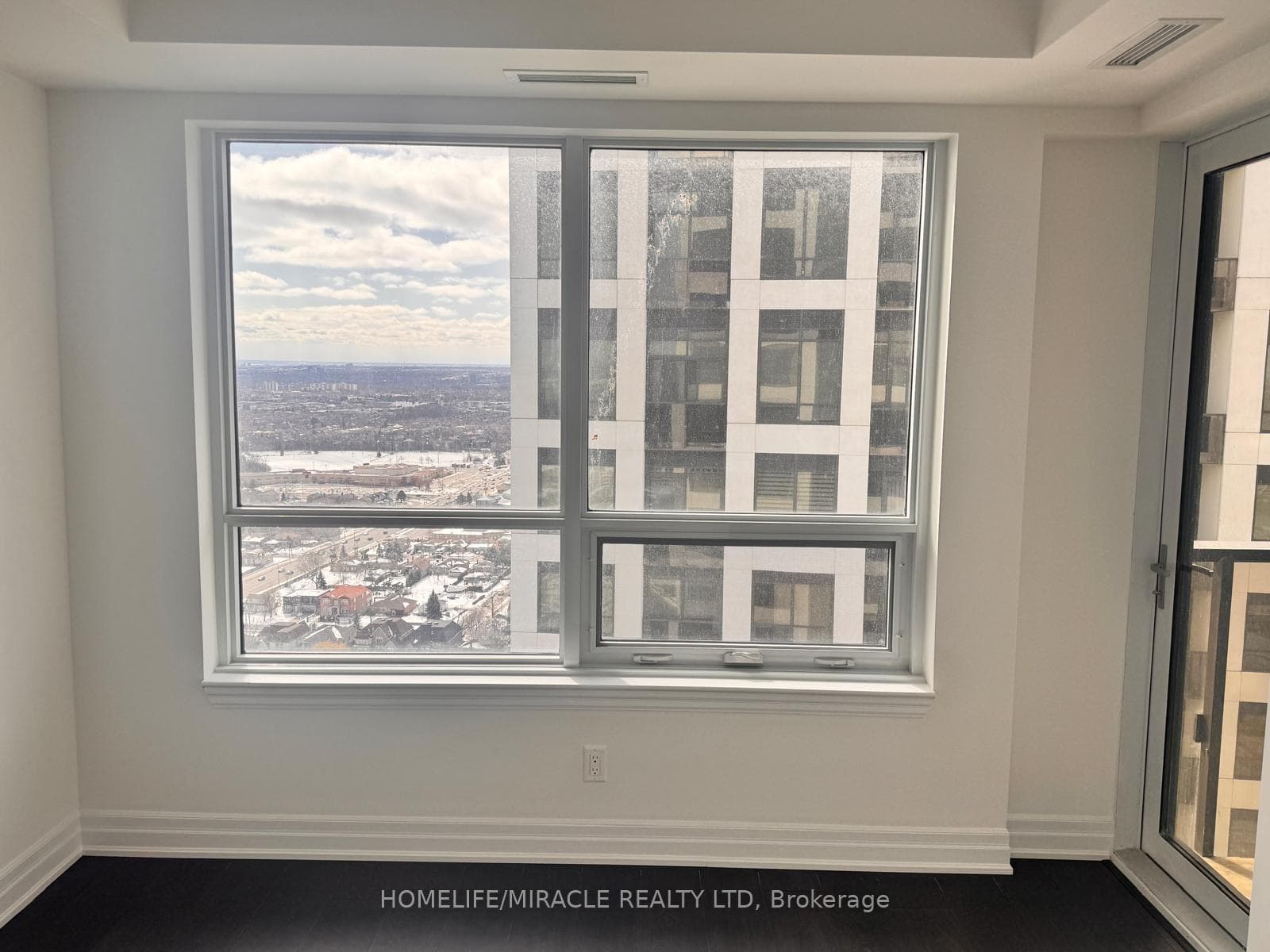 30 Elm Drive Unit 3608 photo 24