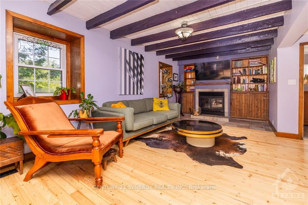 1695 GROVES Road photo 13