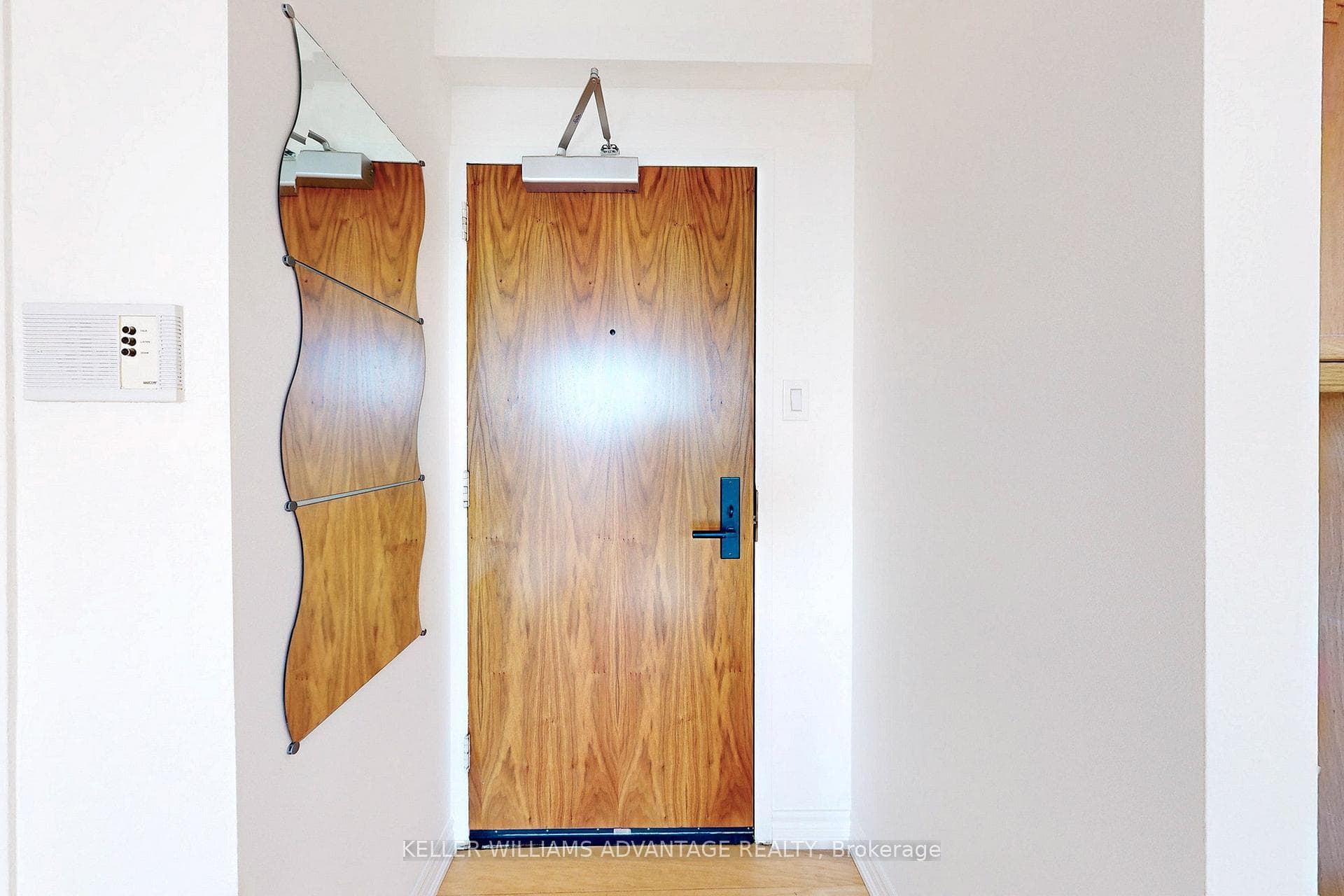 1145 Logan Avenue Unit 1003 photo 20