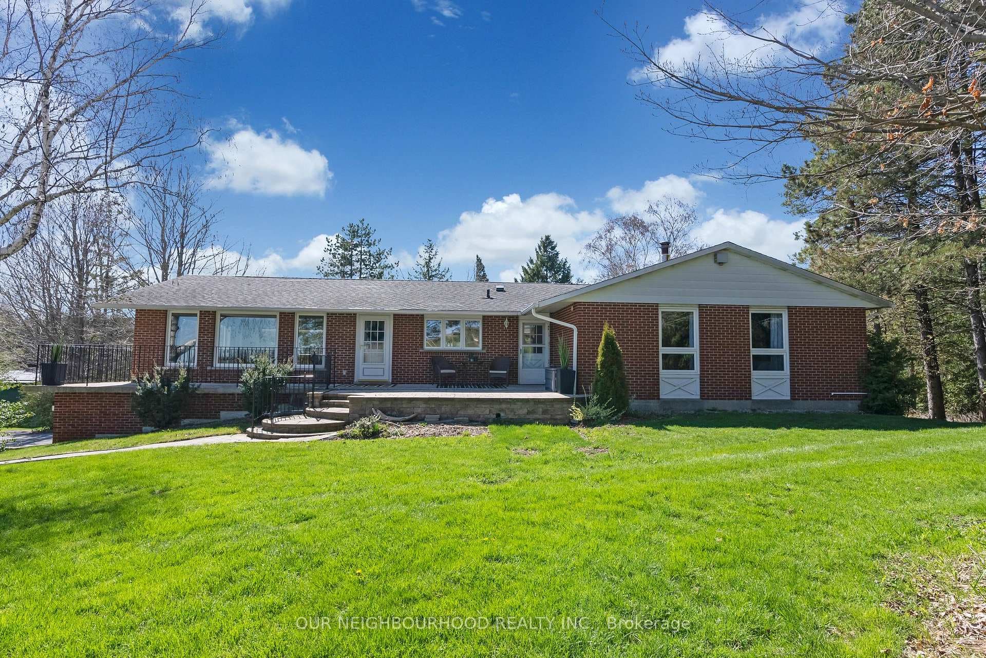 4582 Walsh Road photo 1