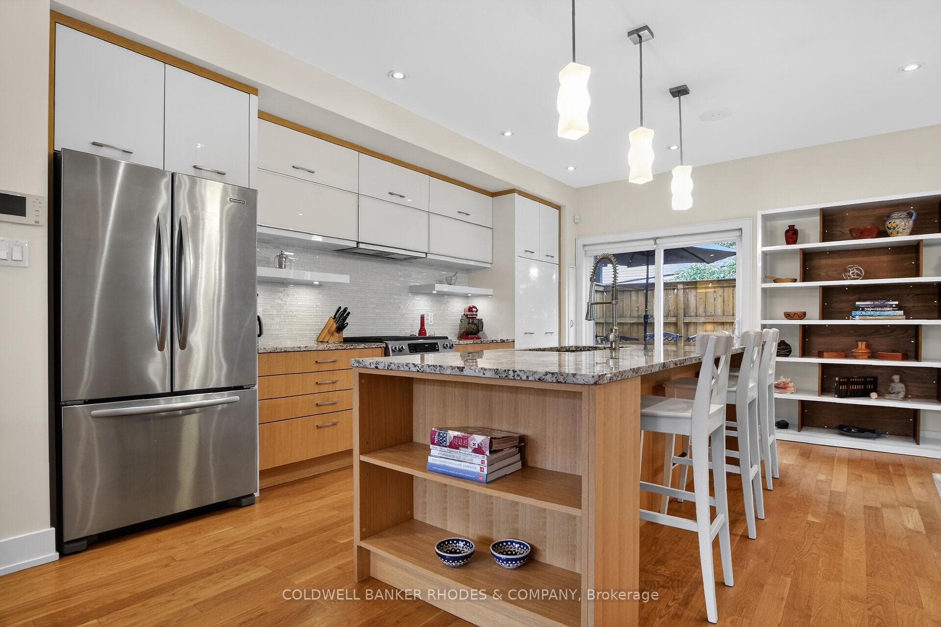 368A Berkley Avenue photo 9