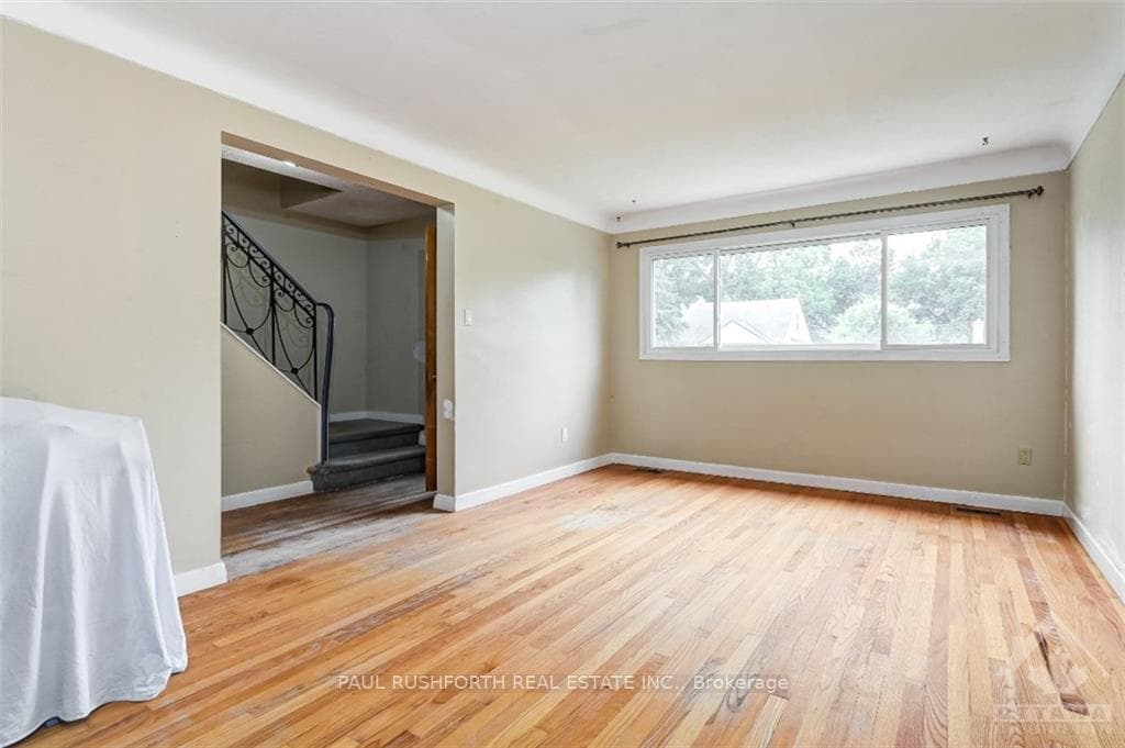 421 HARTLEIGH Avenue photo 4