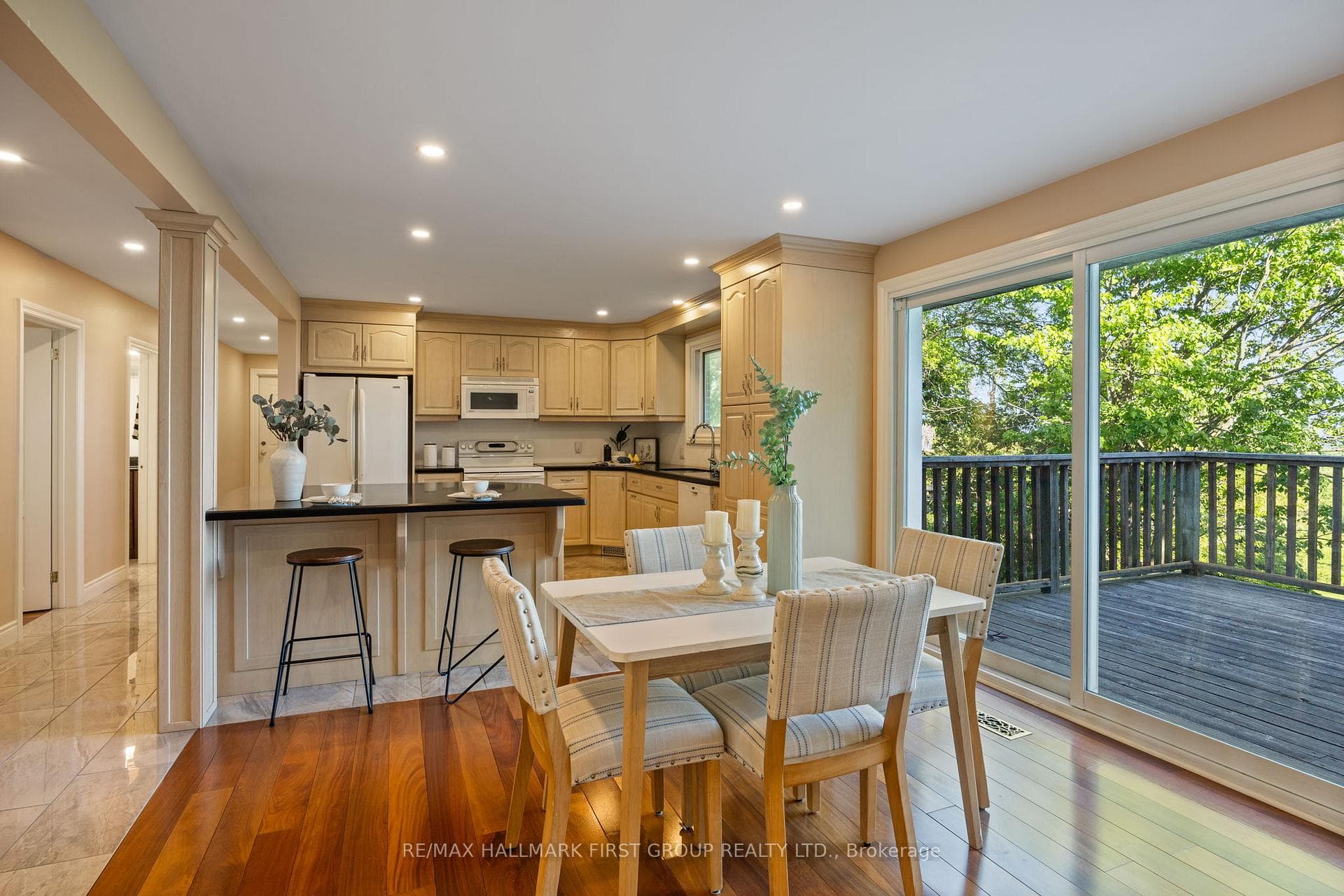 405 Coates Road photo 15