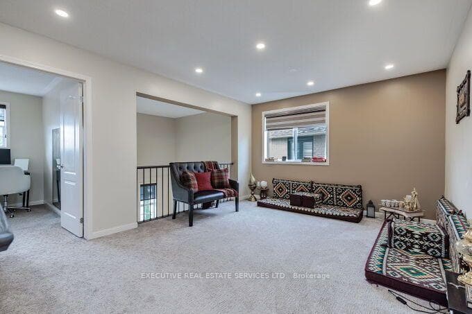 1129 Meighen Way photo 29