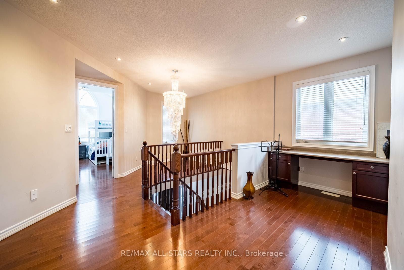 127 Yorkleigh Circle photo 23