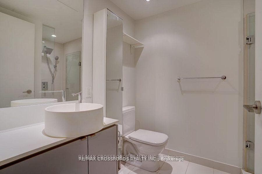 60 Colborne Street Unit 401 photo 11