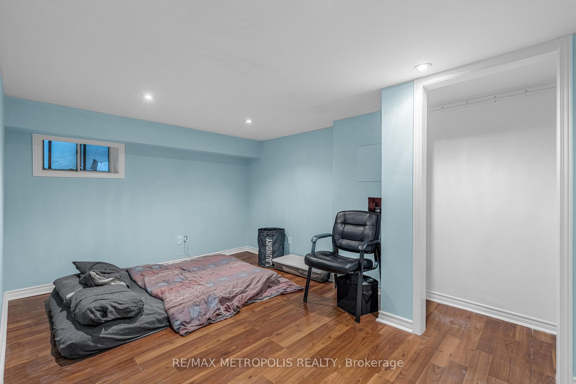 489 St Clarens Avenue Unit Main photo 15