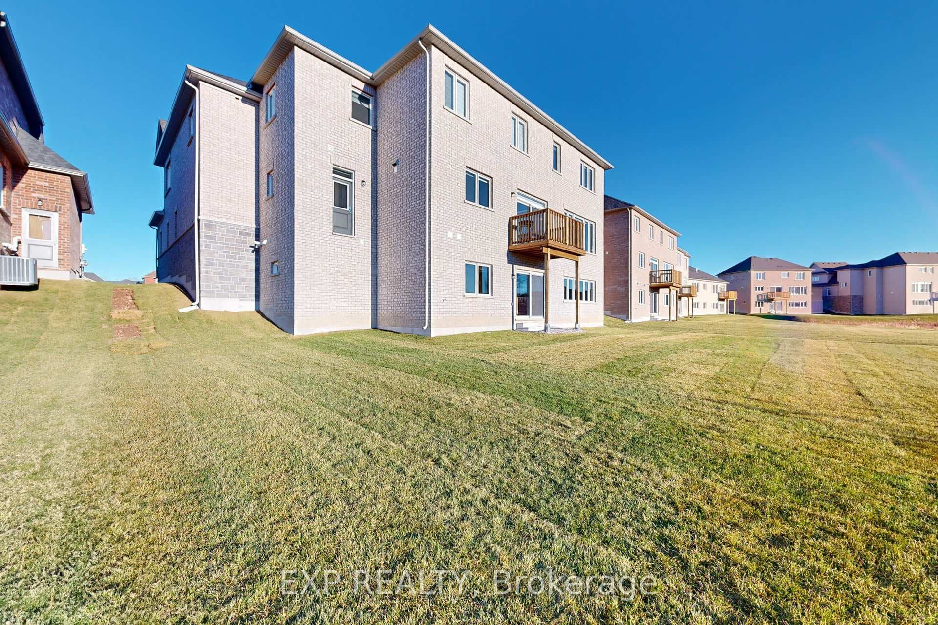 36 Golden Meadows Drive photo 37