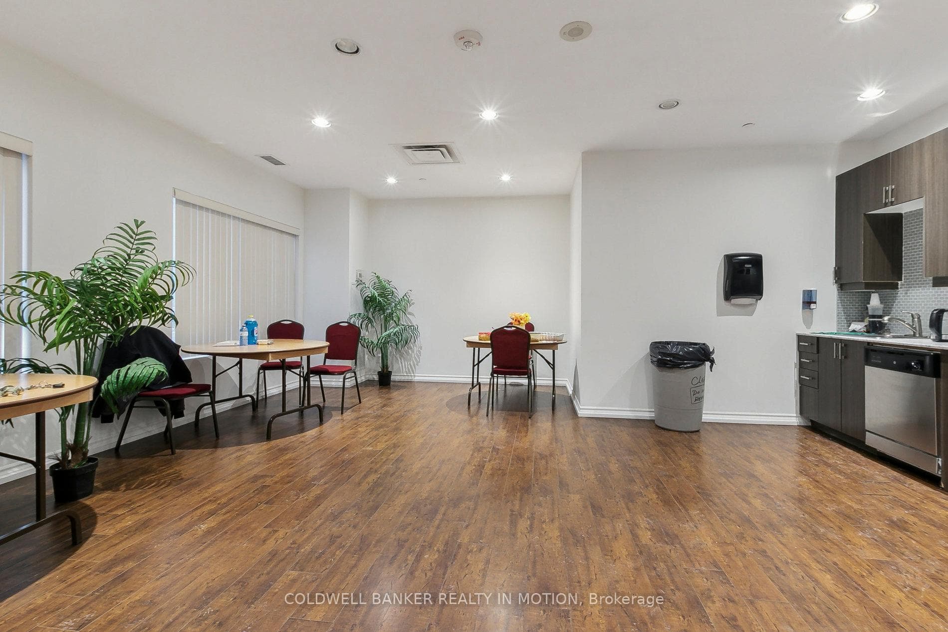 1328 Birchmount Road Unit 701 photo 37