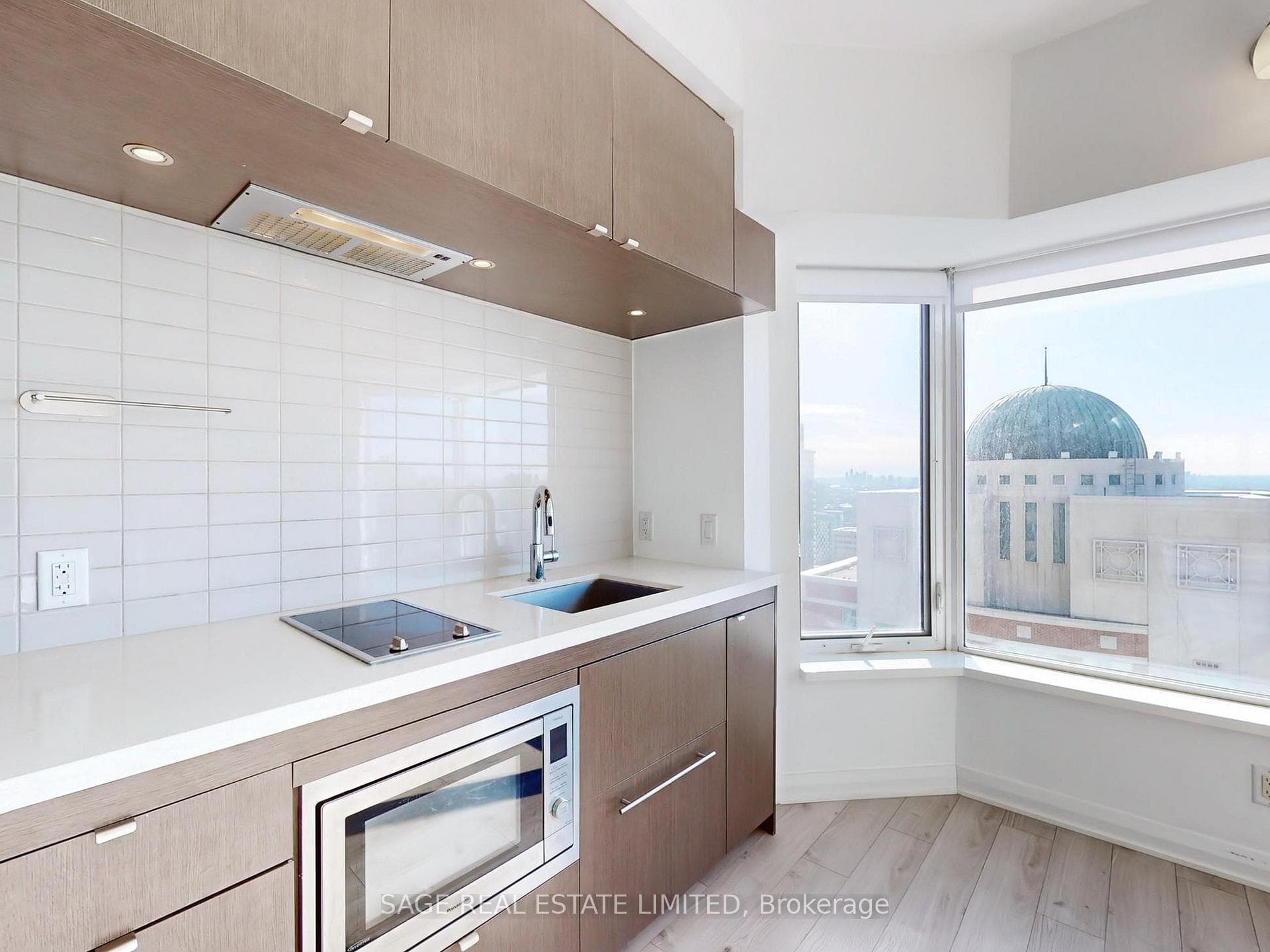 155 Yorkville Avenue Unit 3016 photo 10