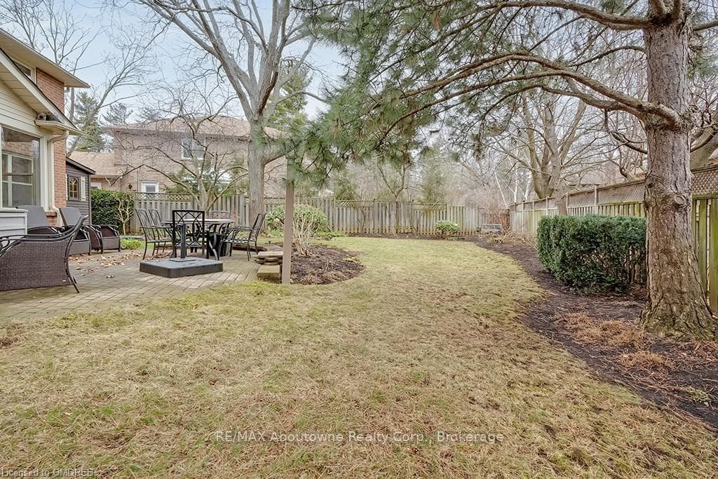 1099 OAKERY WOODS Place photo 44
