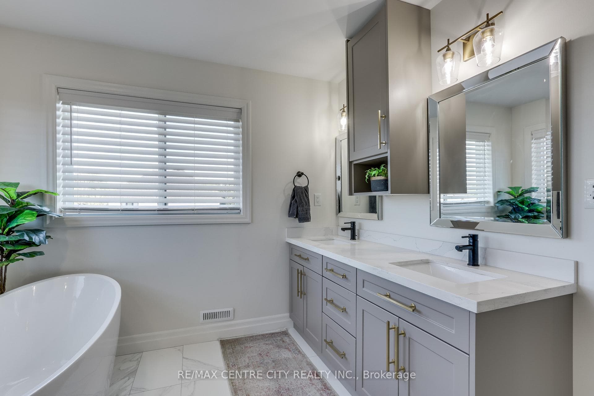 108 Stuart Avenue photo 21