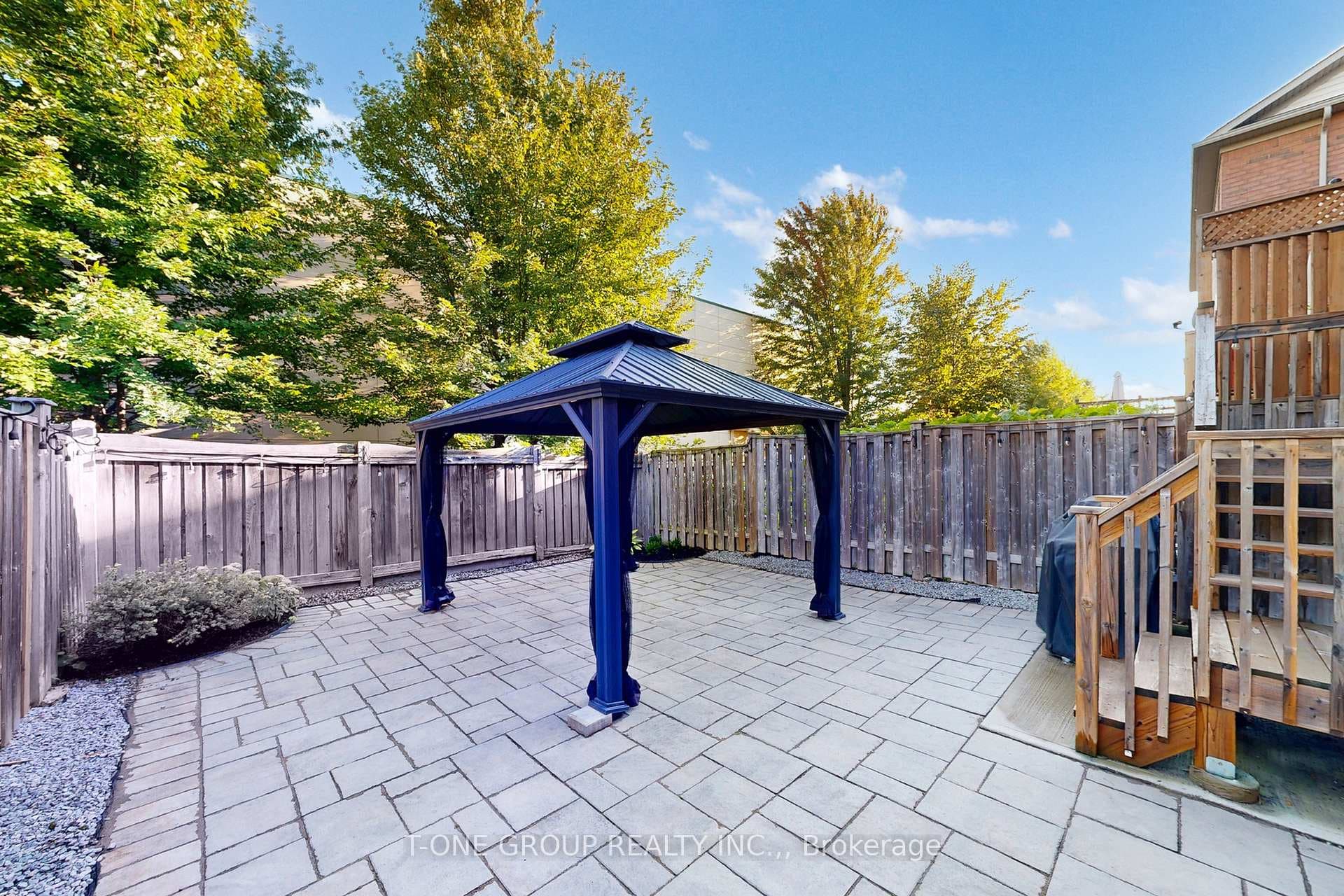 55 Princess Diana Drive photo 44