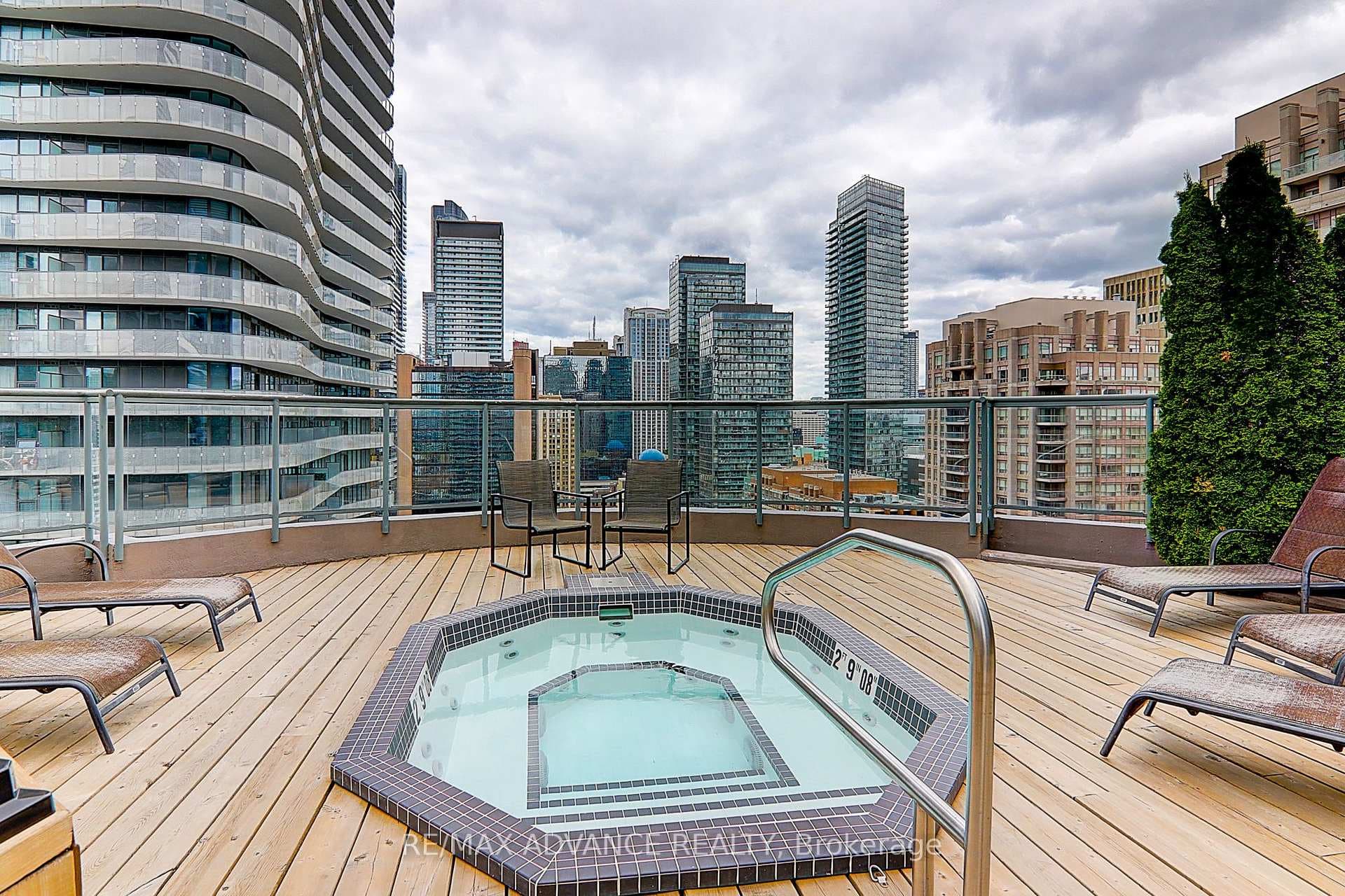 24 Wellesley Street Unit 1611 photo 25