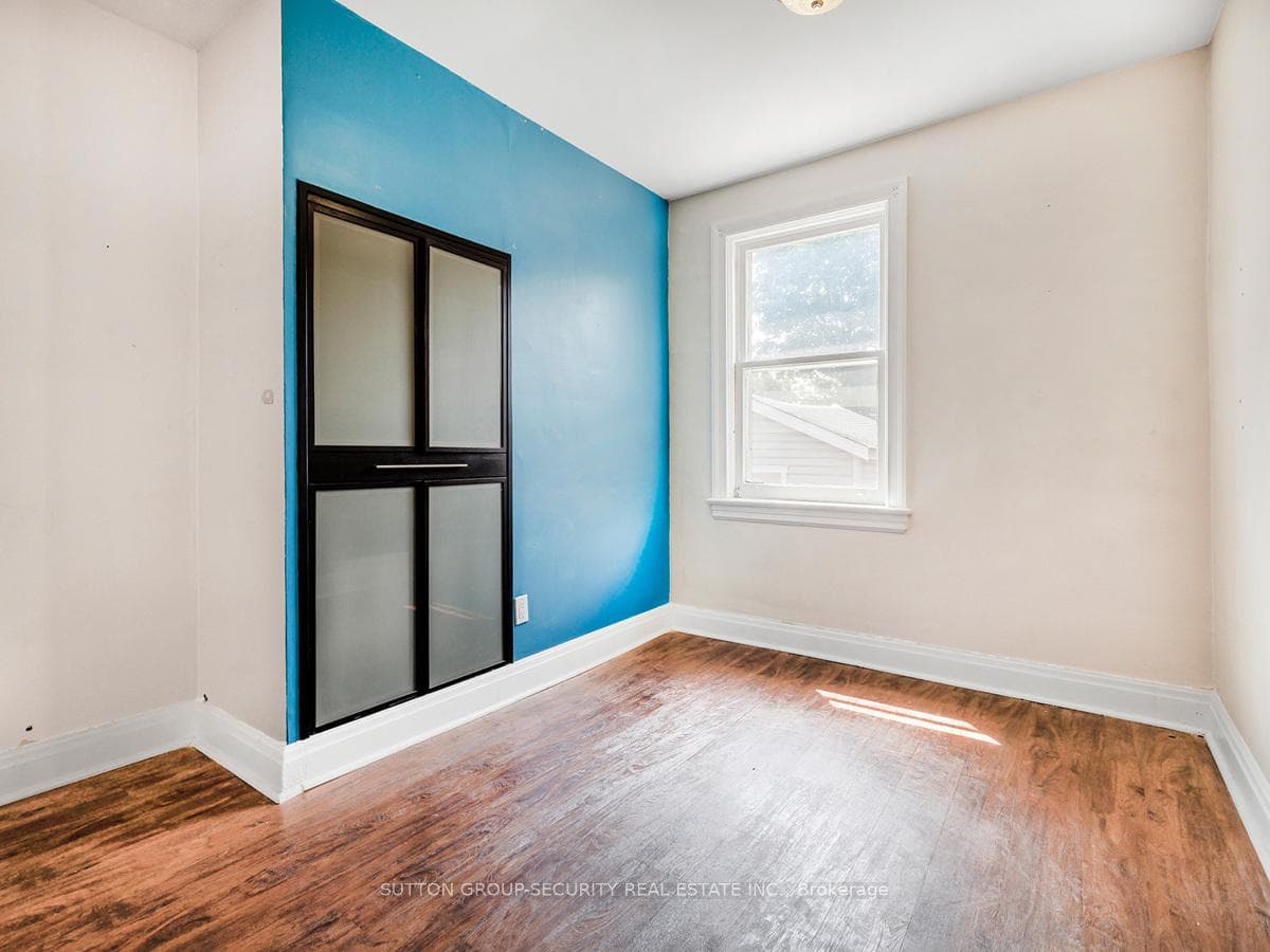 215 Glen Park Avenue photo 6