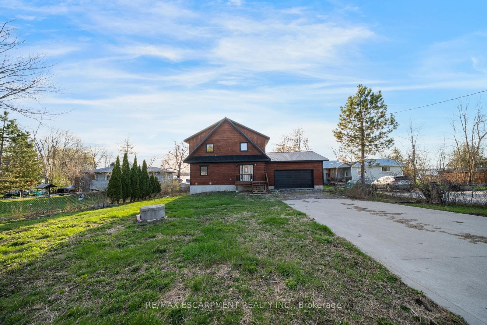 33 Laird Drive photo 3