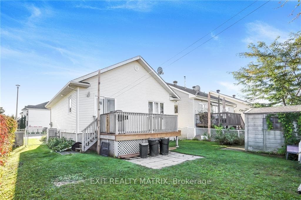 875 PILON Street photo 3