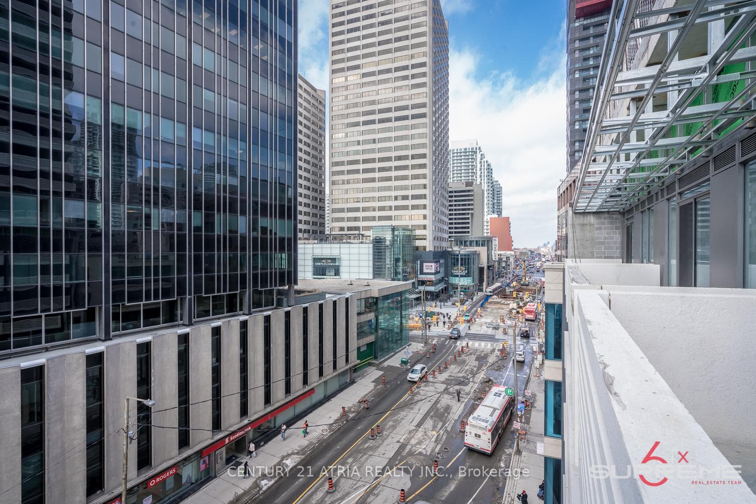 2221 Yonge Street Unit 611 photo 12