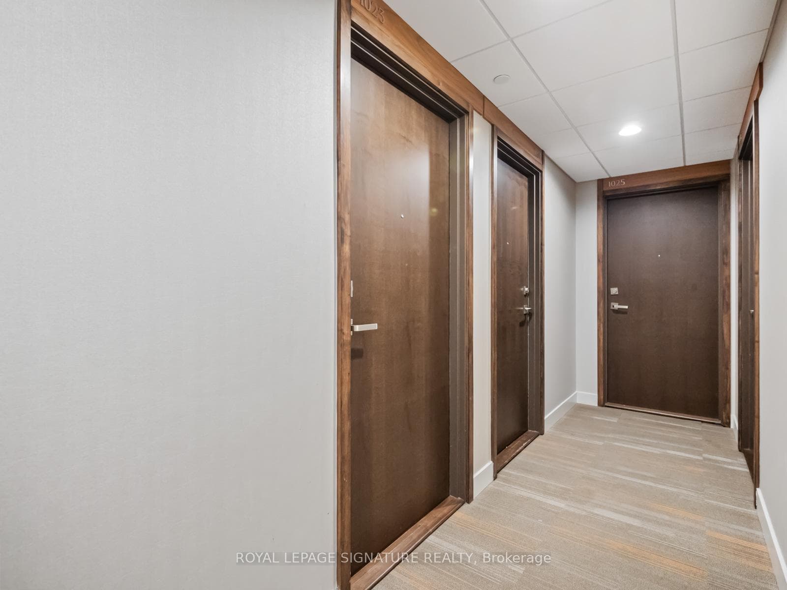 1190 Dundas Street Unit 1023 photo 33