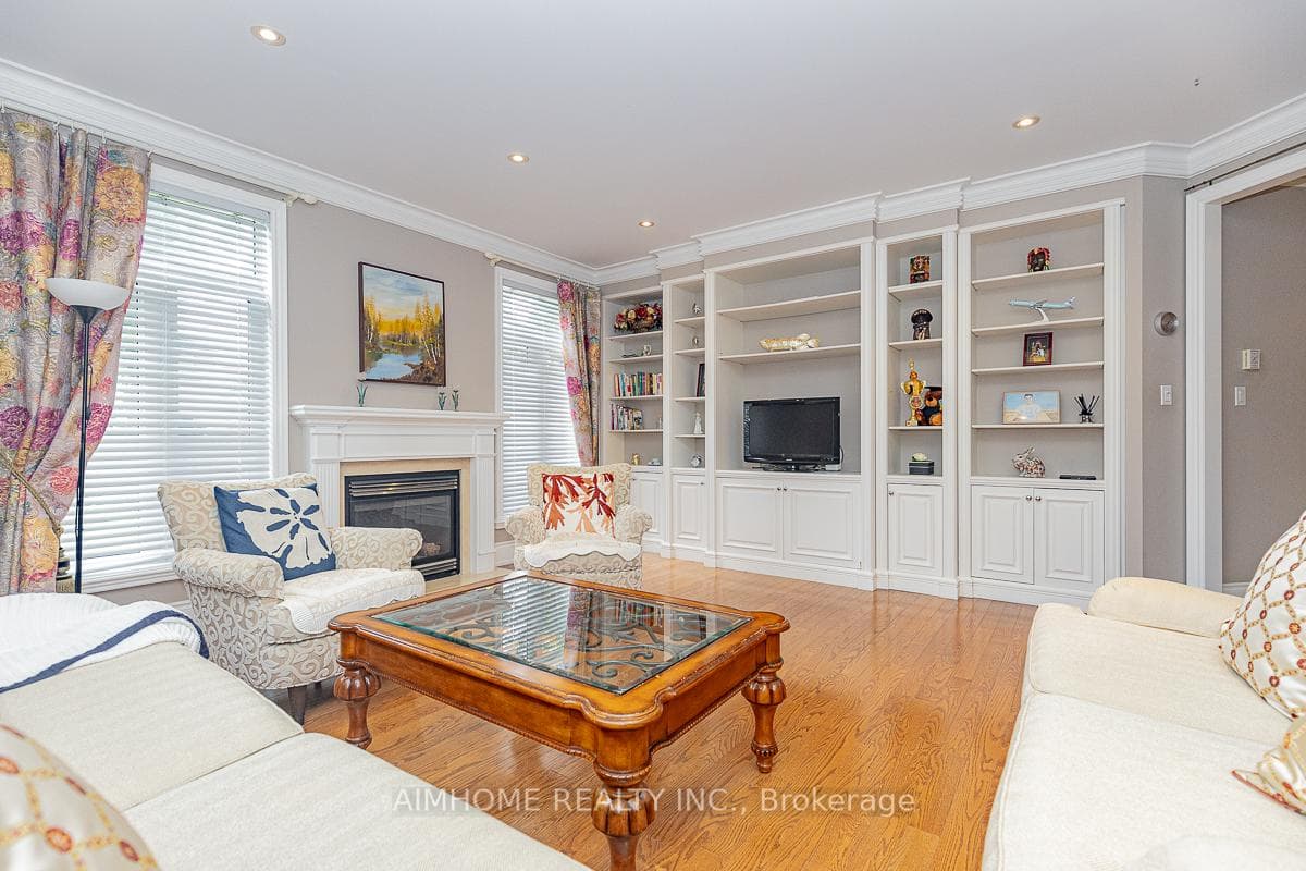 395 Princess Avenue photo 13