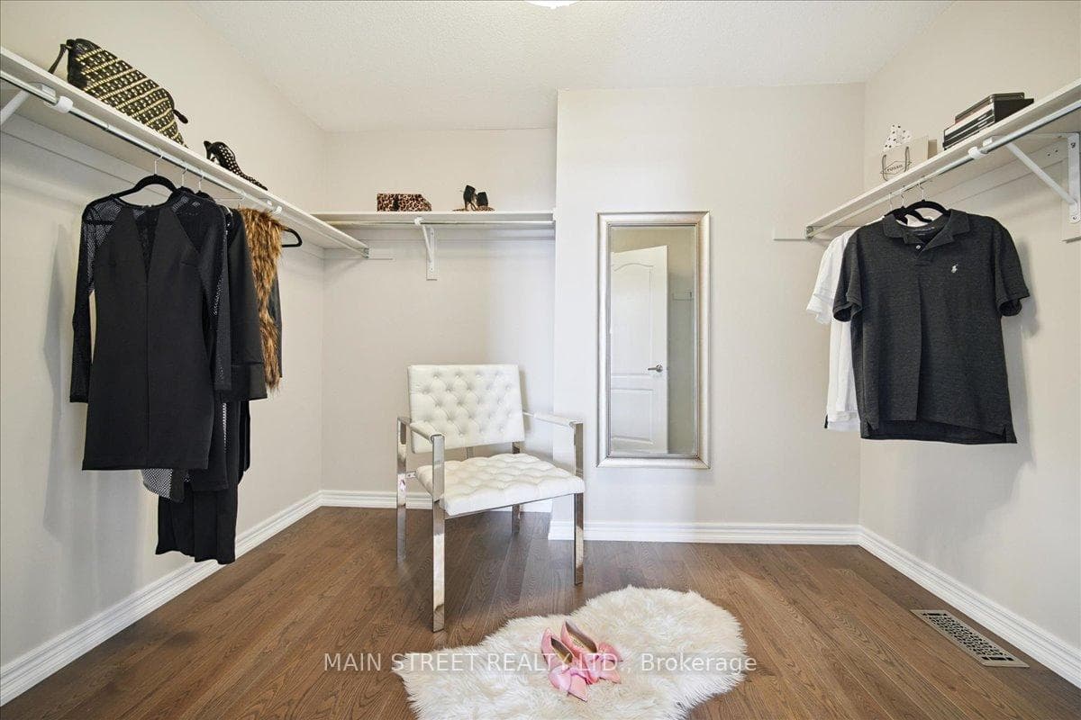 38 Carriage House Court photo 19
