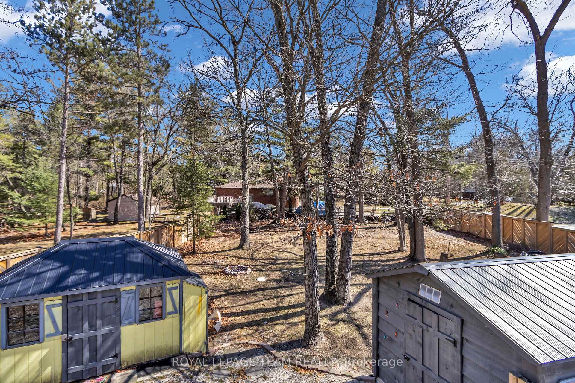 7706 Alfred Street photo 36