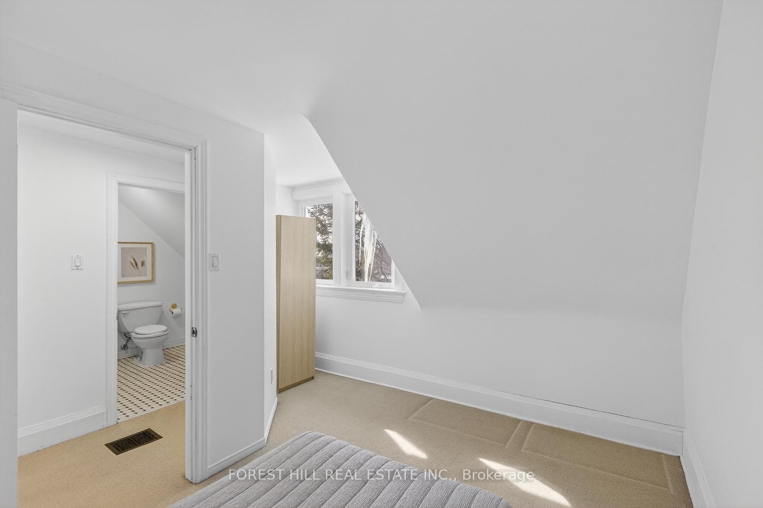 18 Alberta Avenue photo 35