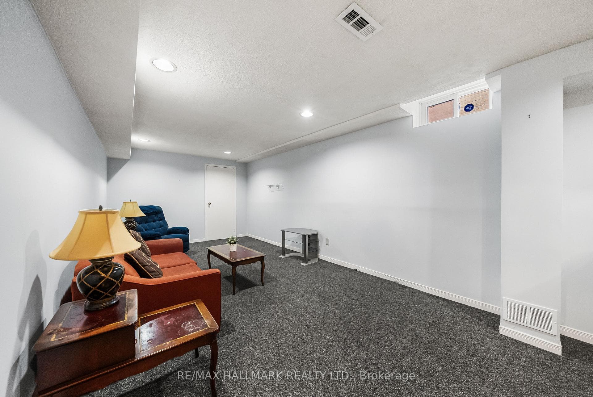 Spacious rec room