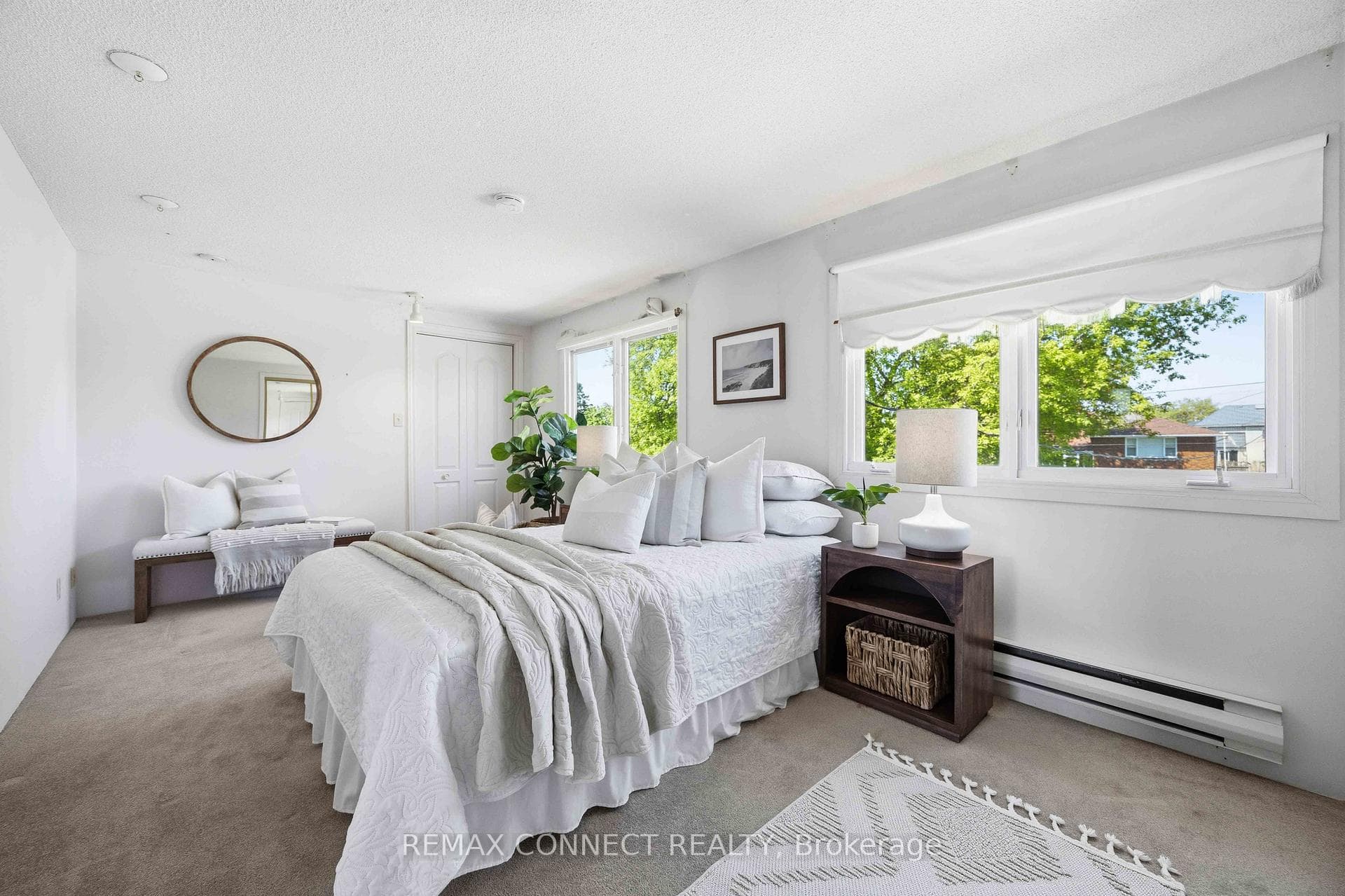 107 Fairglen Avenue photo 28