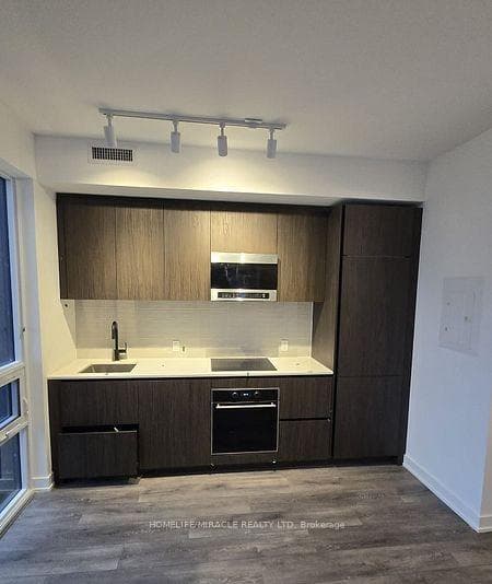 117 Broadway Avenue Unit 2410 photo 4