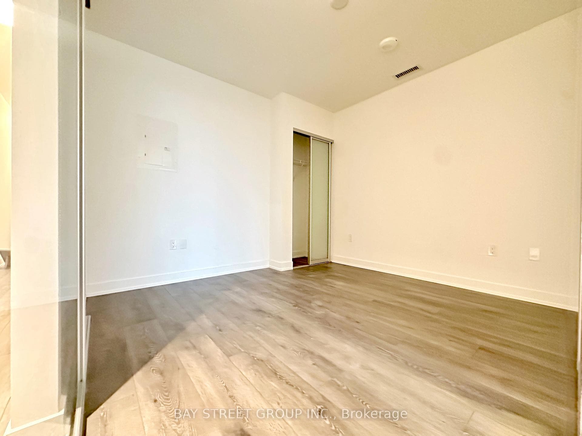 117 BROADWAY Avenue Unit 611 photo 17