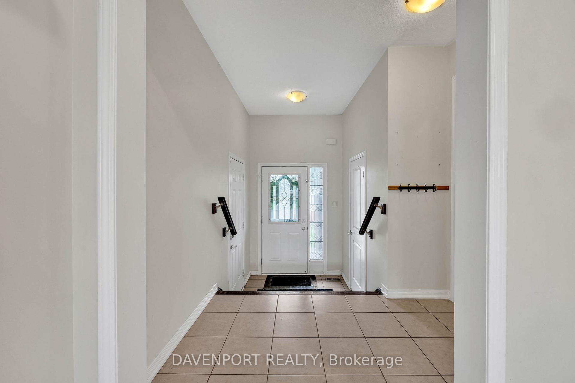 76 Glenvista Drive photo 4