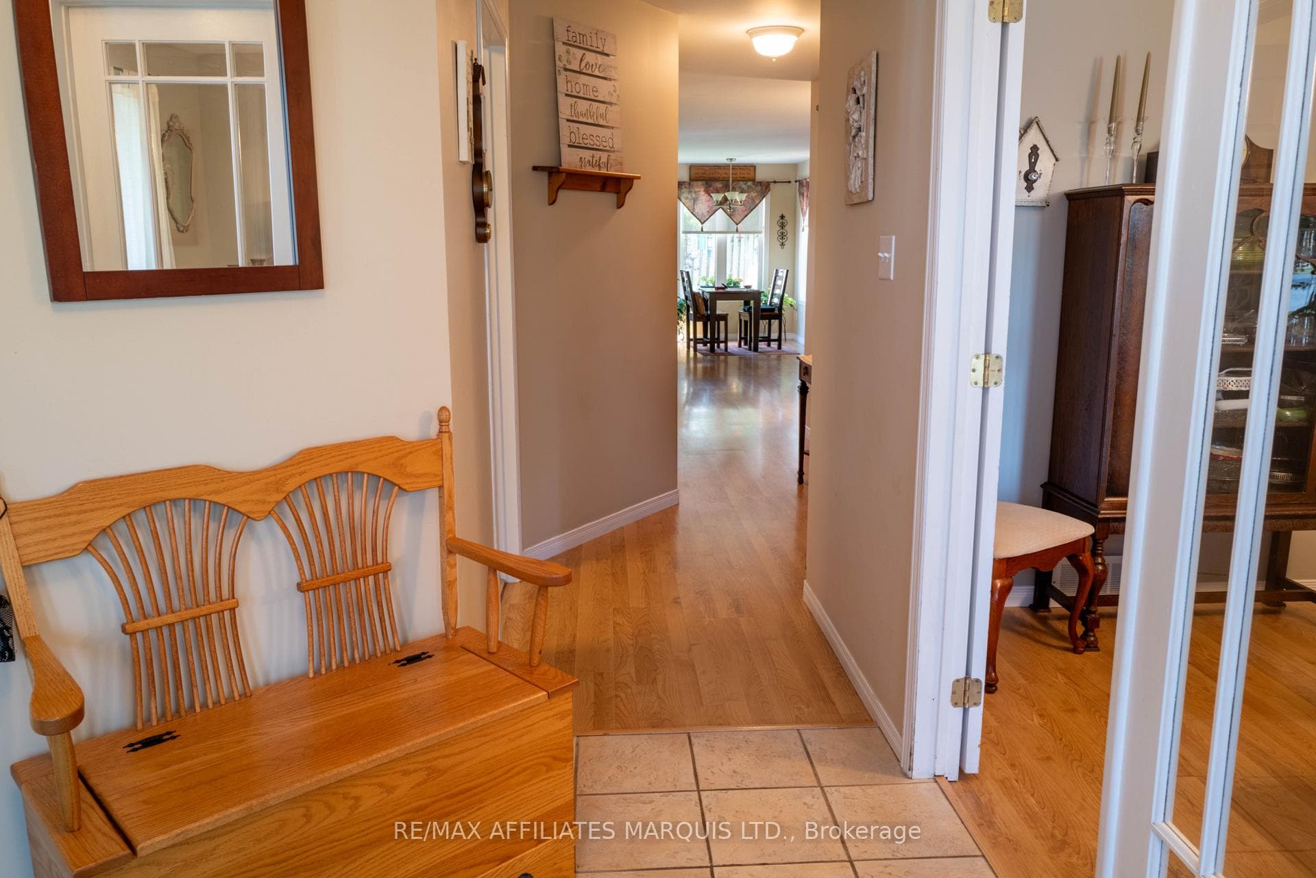 Welcoming foyer - dining room to right