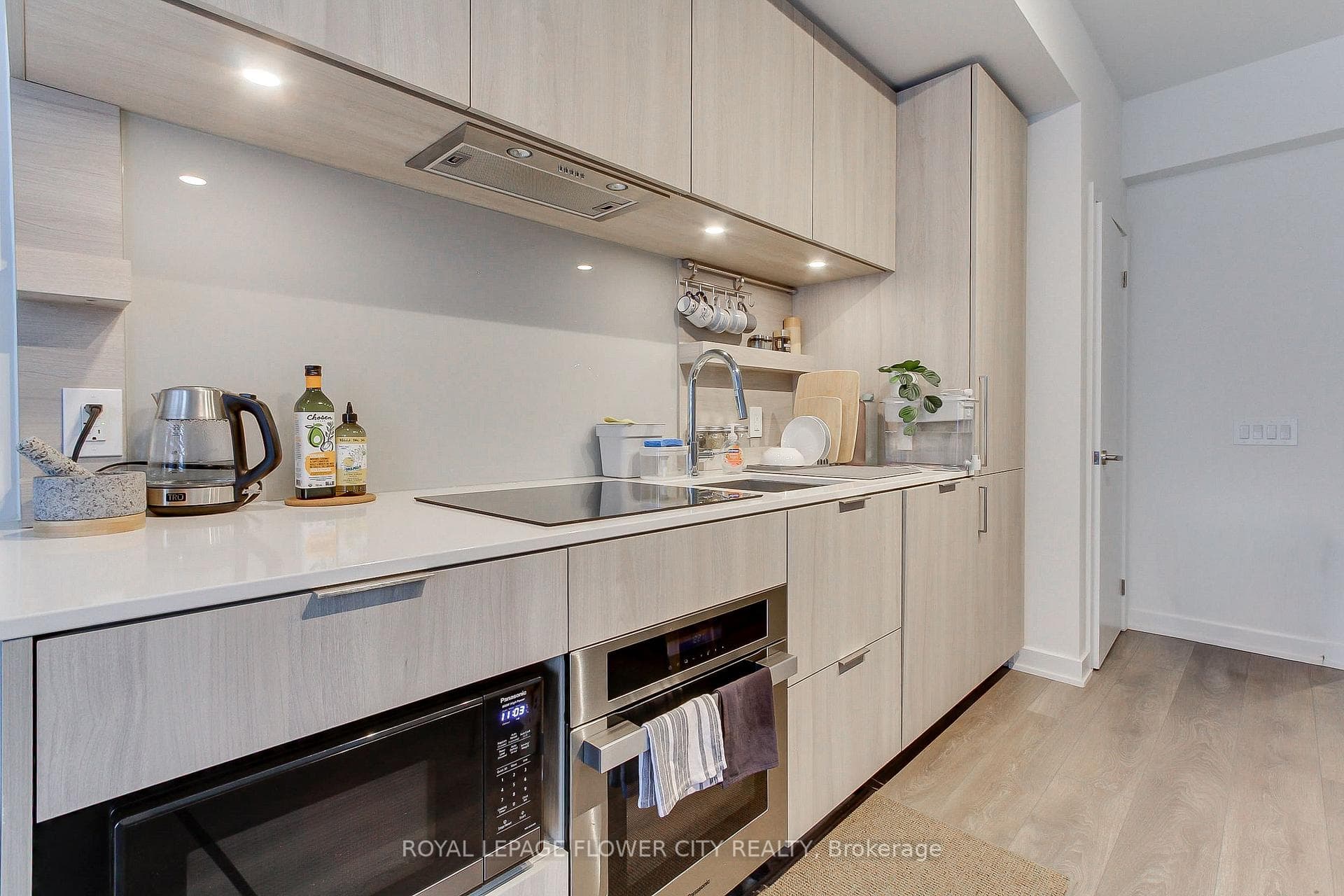 28 Ann Street Unit 411 photo 8