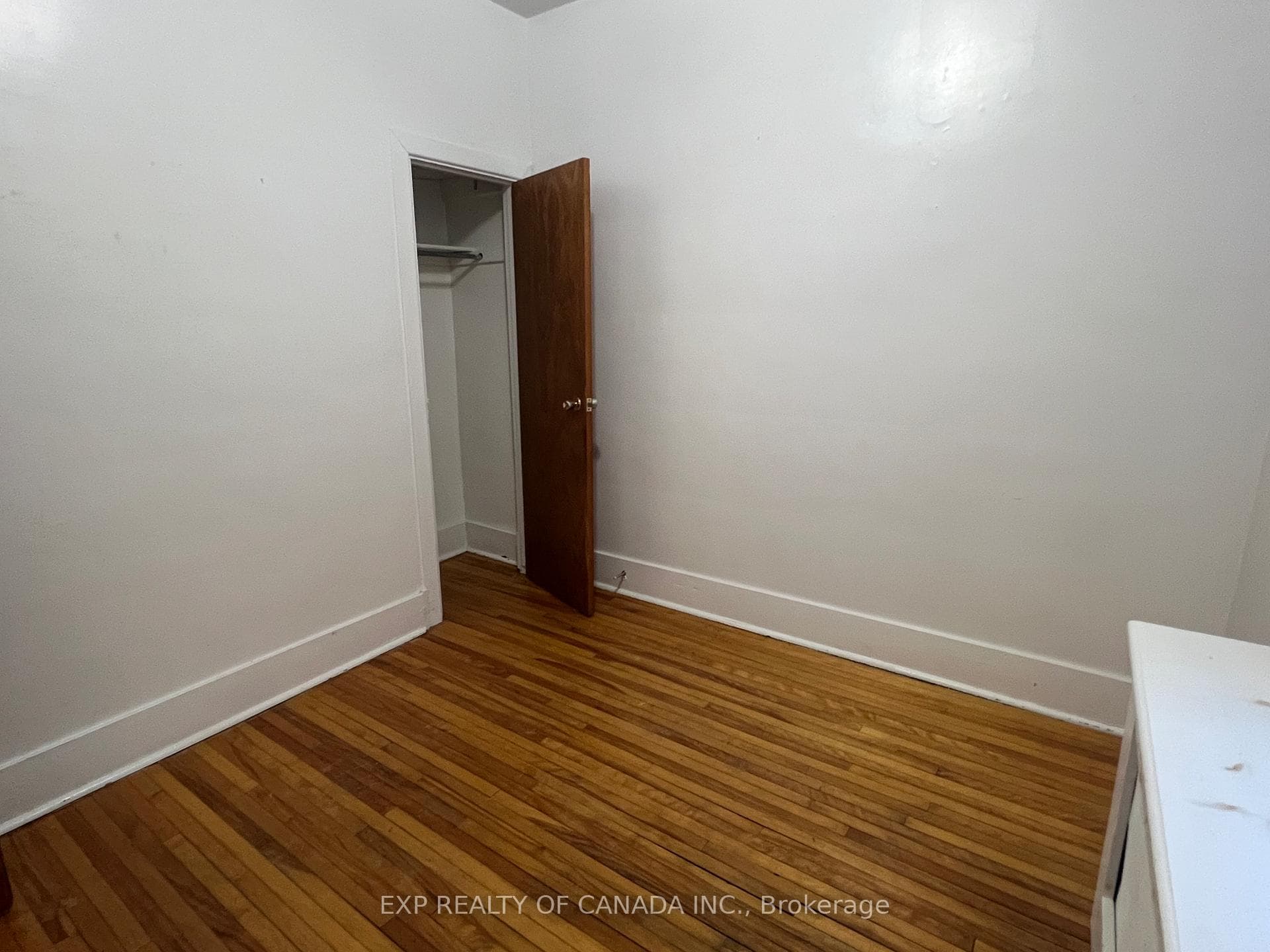 82 Dwyer Avenue Unit 4 photo 9