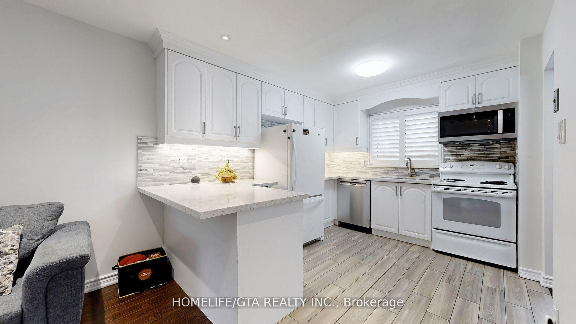 8 Whiteleas Avenue photo 14