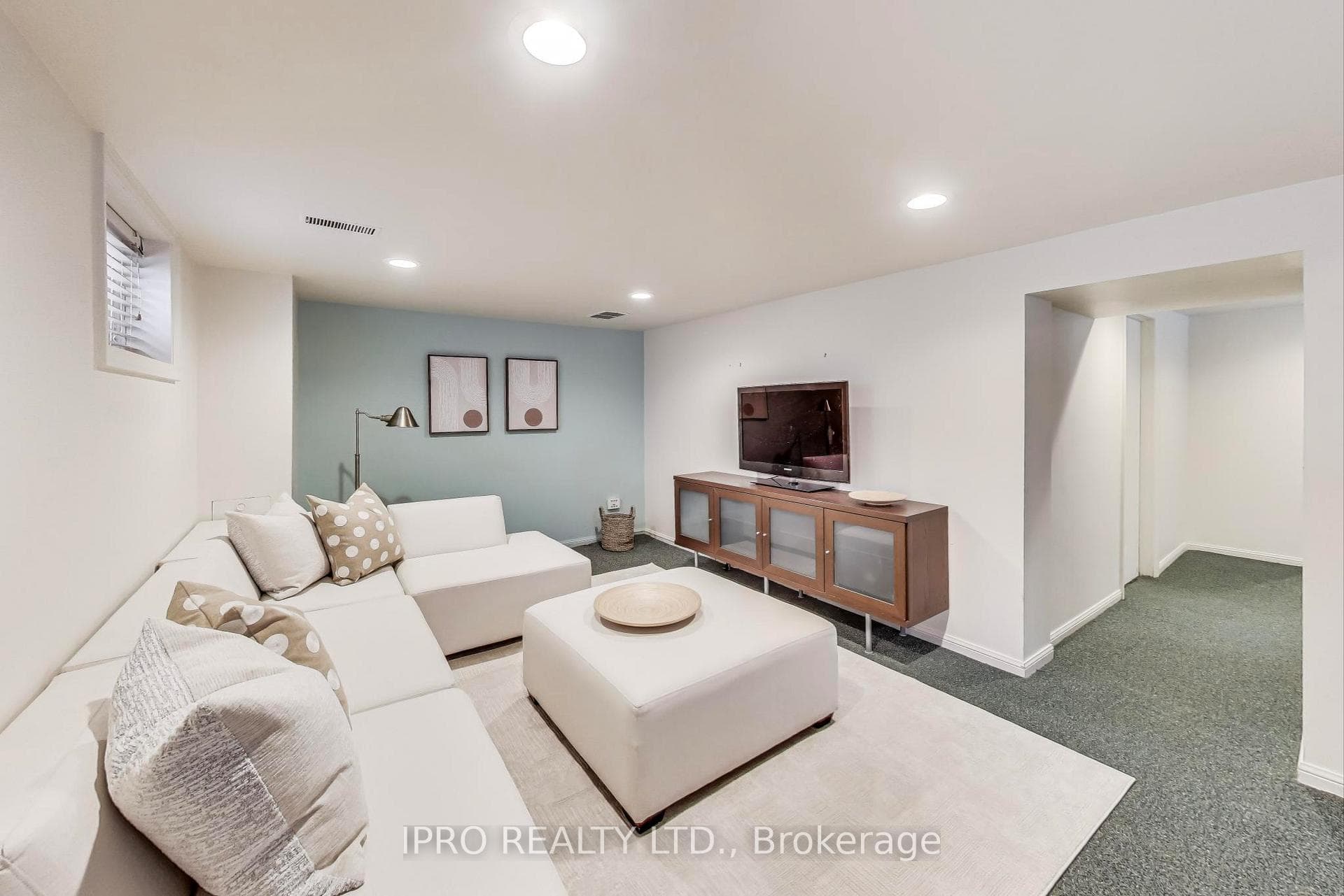 34 Allanbrooke Drive photo 22