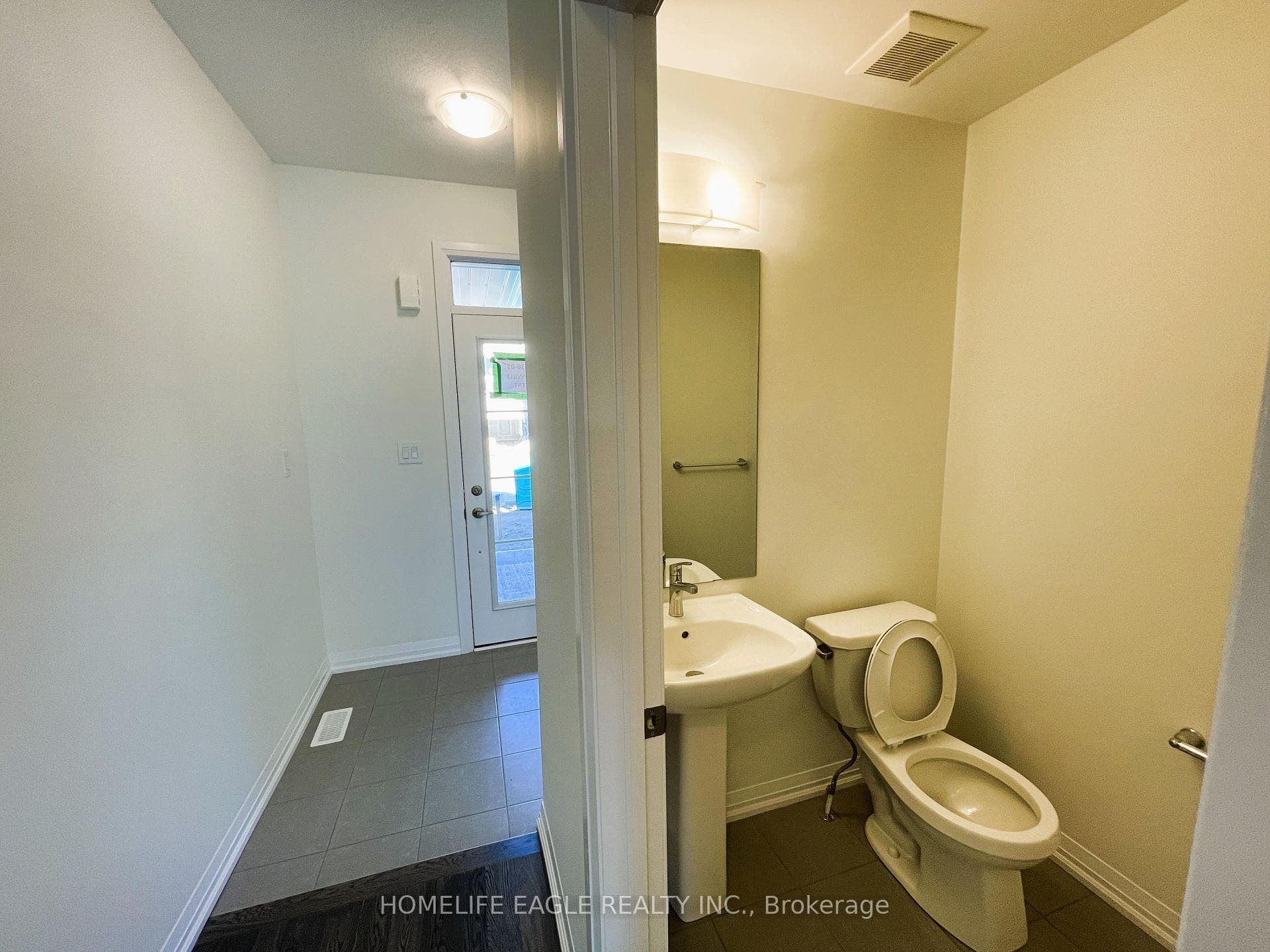 117 Granville Crescent photo 4