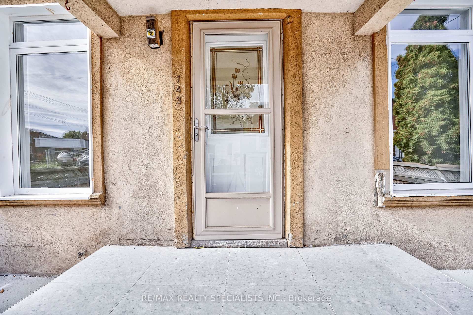 143 GLENDALE Avenue photo 3