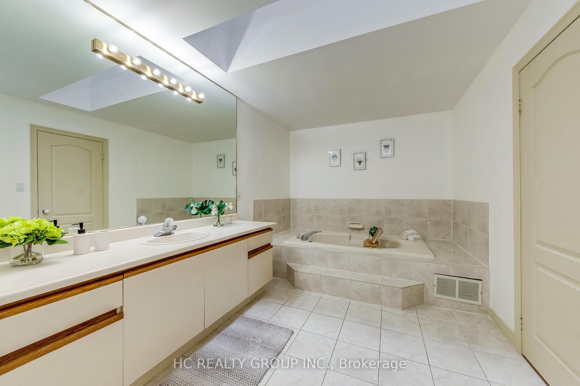 5160 Montclair Drive photo 34