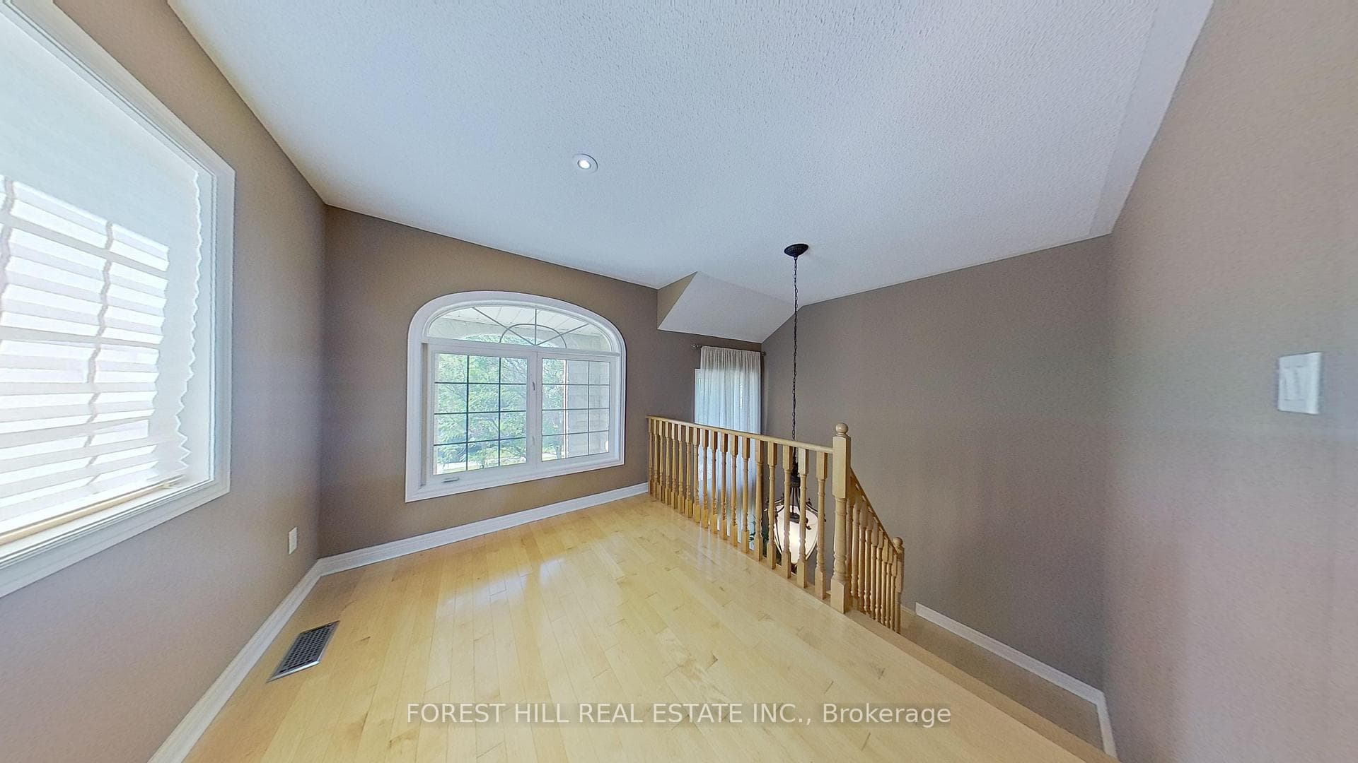 59 Larkmead Crescent photo 9